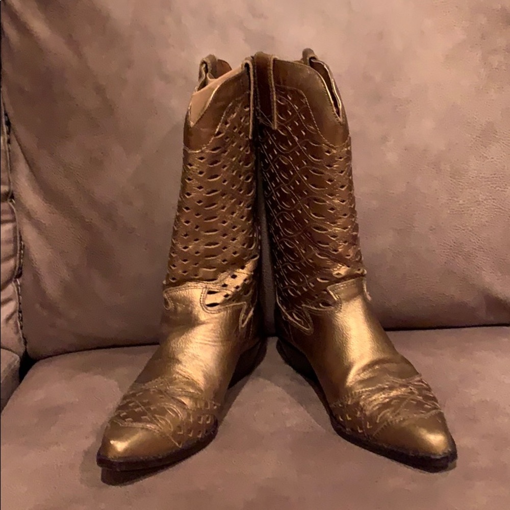 Bronze Leather Cowgirl Boots!